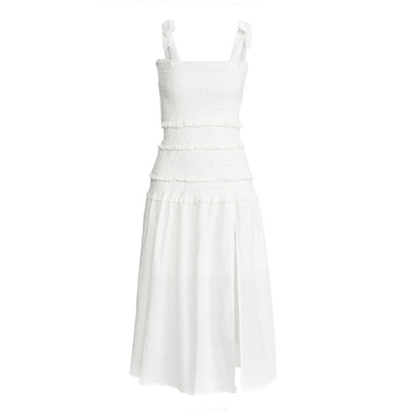 ASTR the label White Sleeveless Smocked Body Tess Midi Dress size large - Picture 11 of 11